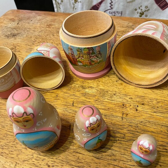 Set of 5, Matryoshka (Signed) Nesting Dolls - Picture 4 of 5